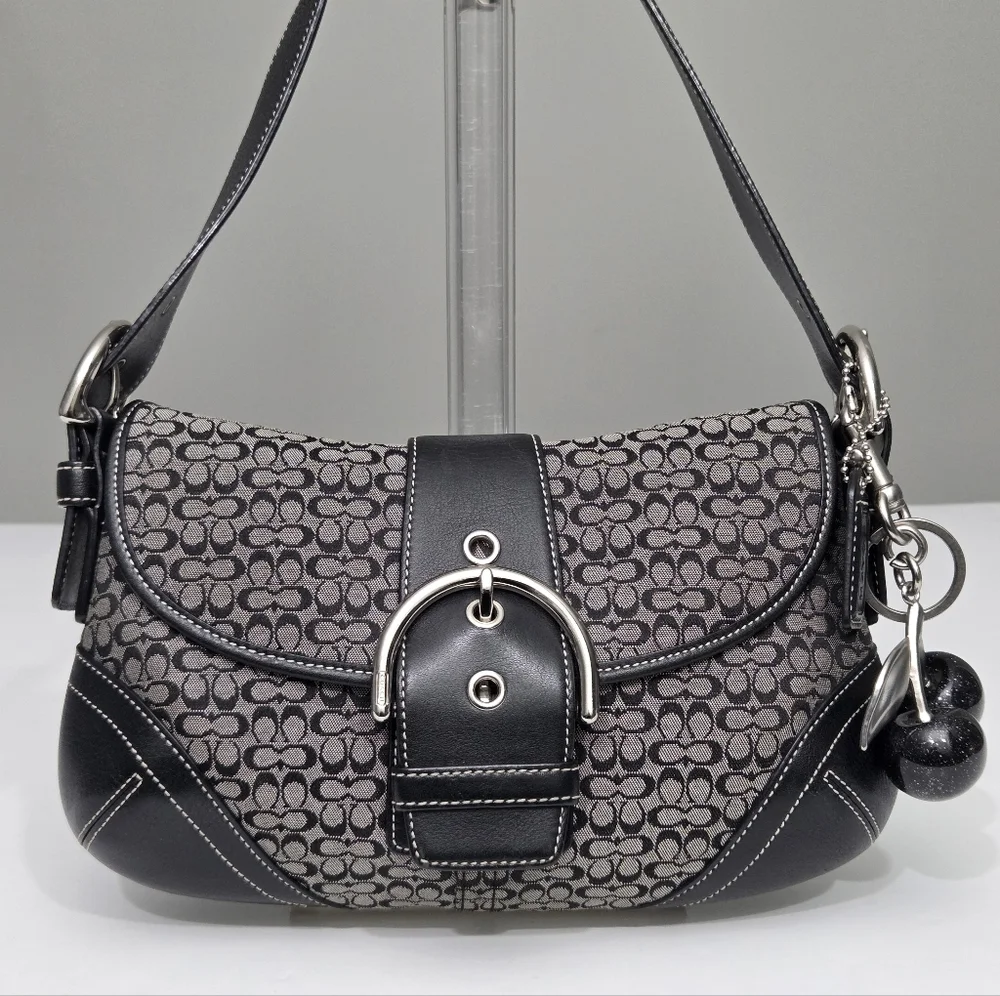 EXCELLENT VINTAGE COACH Y2K MINI SIGNATURE SOHO BUCKLE FLAP SHOULDER BAG 6818 - Picture 2 of 11